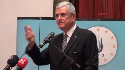 AB Bakanı Bozkır, Almanya'da Avrupa Ülkelerinin Sığınmacı Politikalarını Eleştirdi