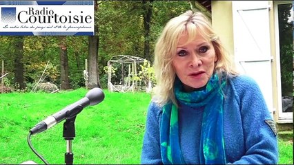 Claire Séverac : “Manipulations scientifiques et politiques des populations”. Radio Courtoisie,  le 11 février 2016.