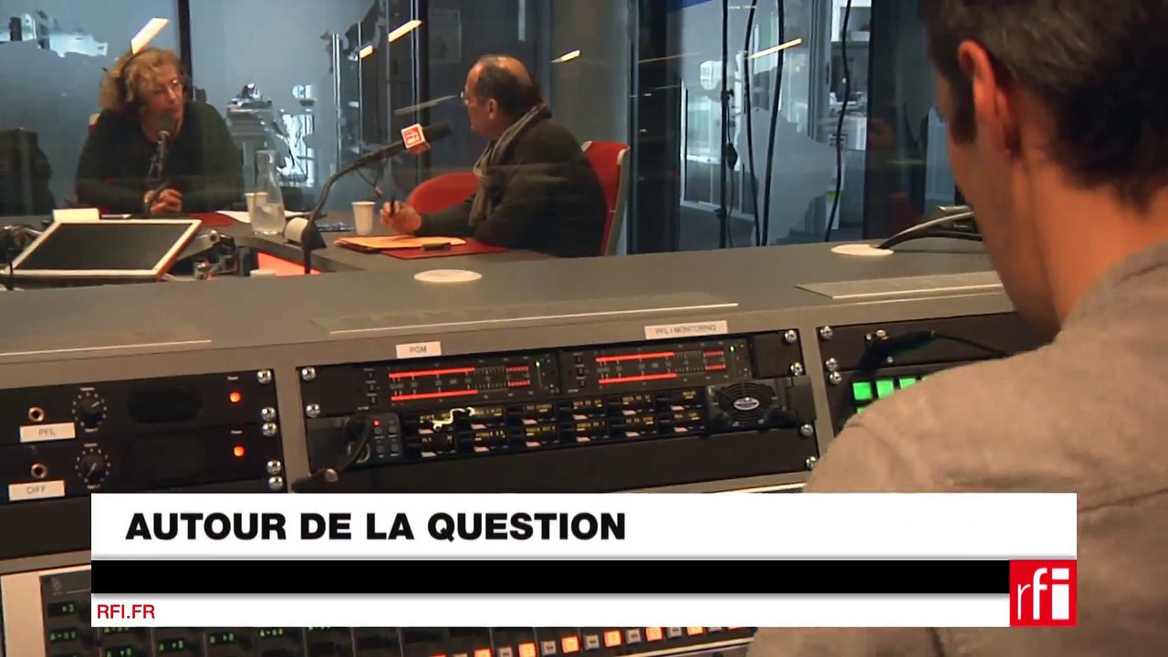 Où en est l’humain face au numérique ? Bernard Stiegler répond dans Autour de la question