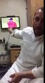 An angry cricket fan reacts to Pakistan's defeat - بھارت کے خلاف شکست پر دبئی میں بسنے والے پاکستانی شہری کا ردعمل