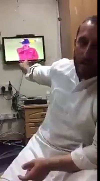 An angry cricket fan reacts to Pakistan's defeat - بھارت کے خلاف شکست پر دبئی میں بسنے والے پاکستانی شہری کا ردعمل