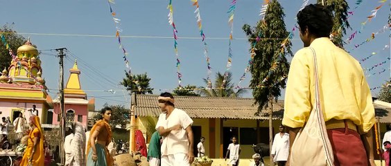 Radhika Apte Hot Navel Romance HD