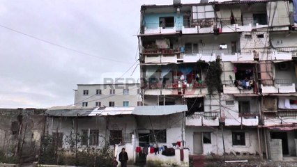 Report TV - Kamëz, shoku i dehur masakron endacakun 50 vjeçar, arrestohet