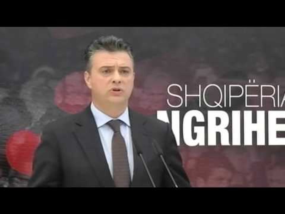 Report TV - Ristani: Kreu i PD në Peqin rrihet barbarisht nga deputeti i PDIU