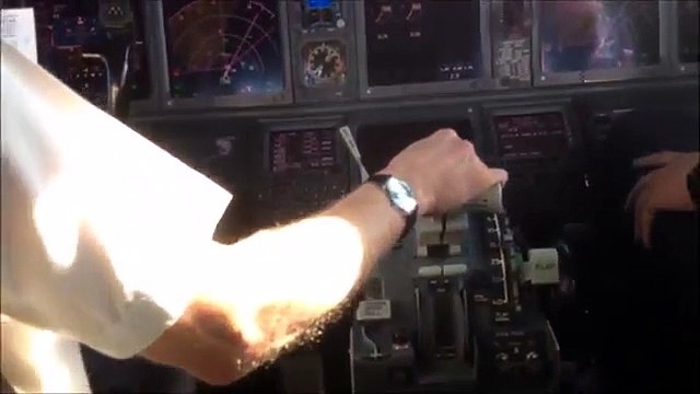 Landing Airplane at Rhodes Airport Greece || Посадка Самолёта на Остров Родос Греция