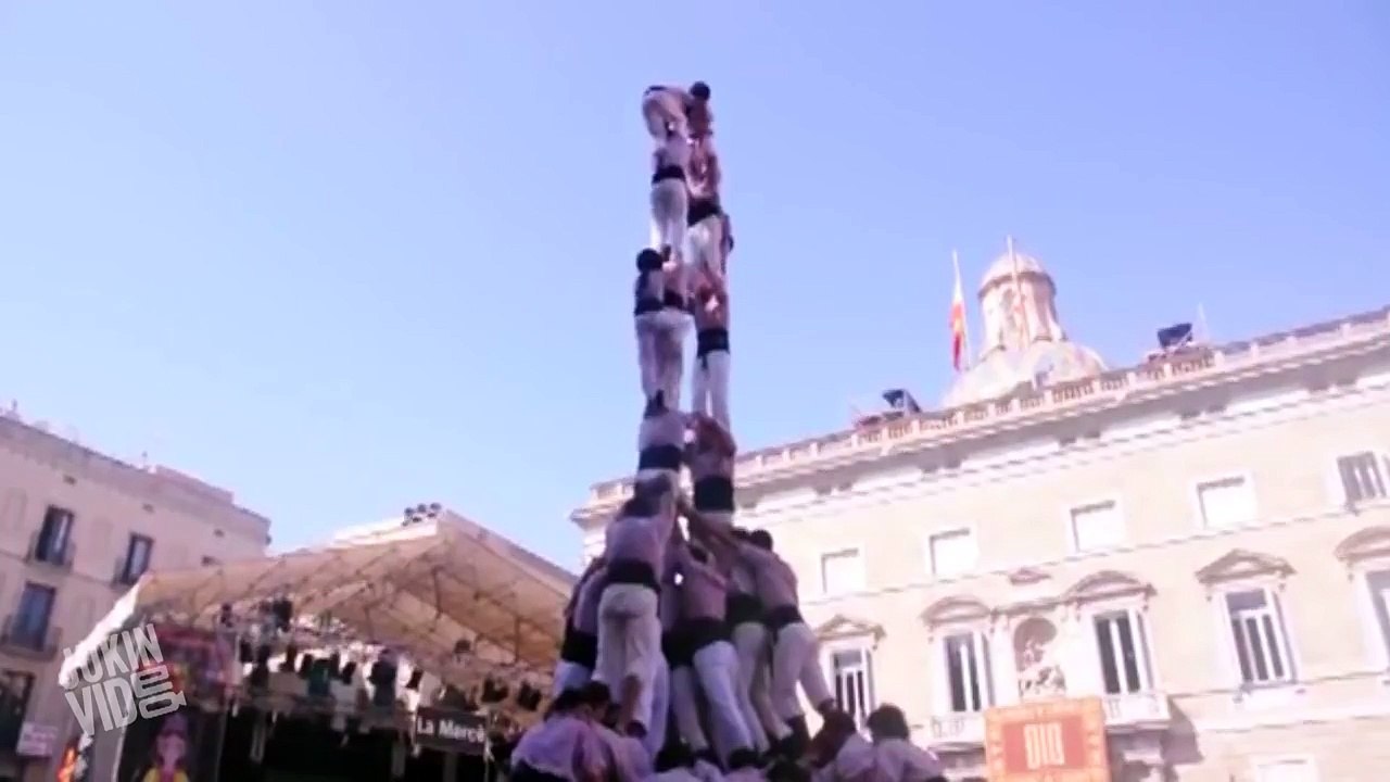 Human Tower Takes A Tumble