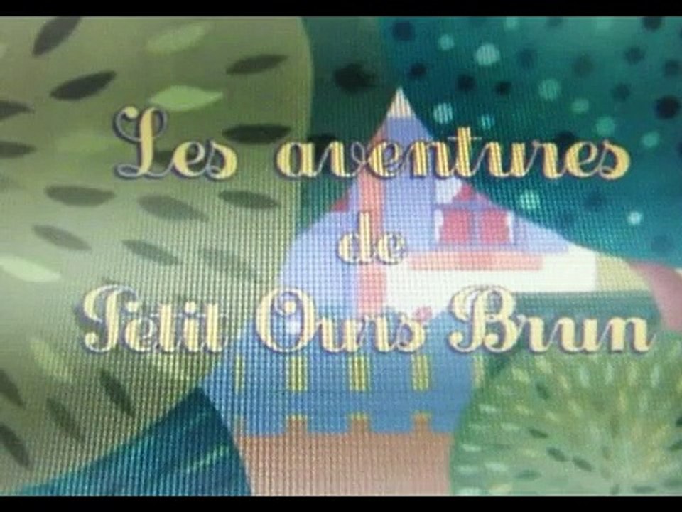 Petit ours brun va à la pêche