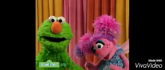 Snow Christmas Ball - Elmo Grover Monster Hunter