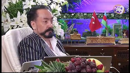 Hz. Mehdi (as) çıkacağı vakit insanlar cami kapılarına kalın yastıklar üzerinde (arabayla) gidecek.