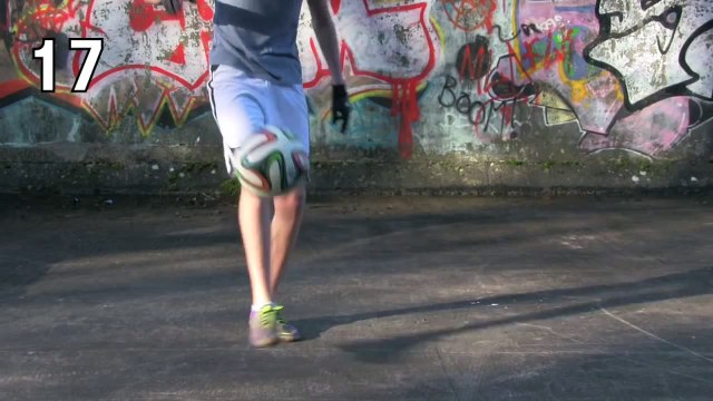 Top 25 Football Soccer Skills & Flick Ups Footballskills98