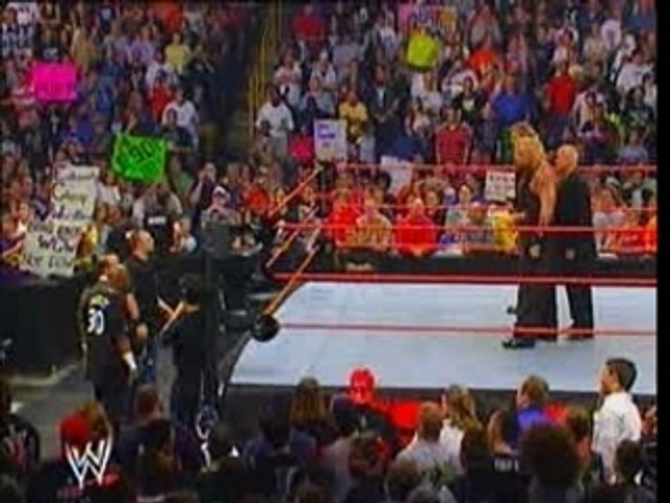 ECW invade RAW 2005