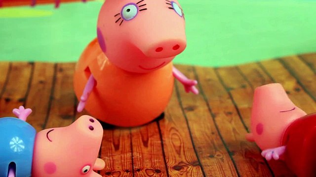 Свинка Пеппа Маша и Медведь мультик про Бассейн игрушки для детей на русском