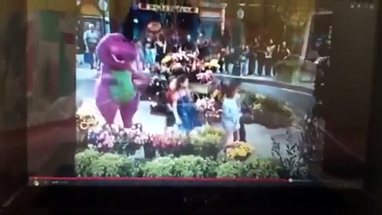 Closing to Barney in Concert 2000 VHS