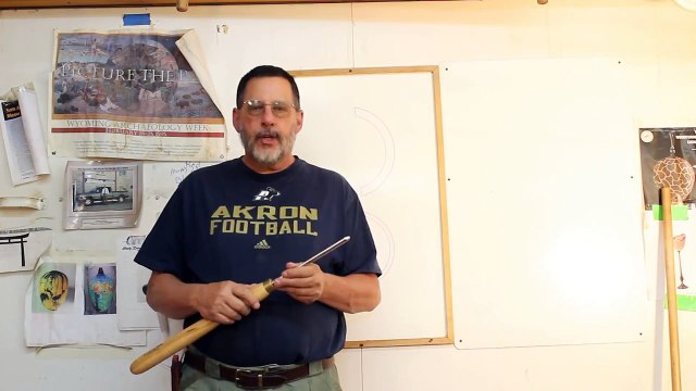 Sharpening a Bowl Gouge with a traditional Grind: woodturning with Sam