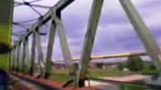Vlak na mostu