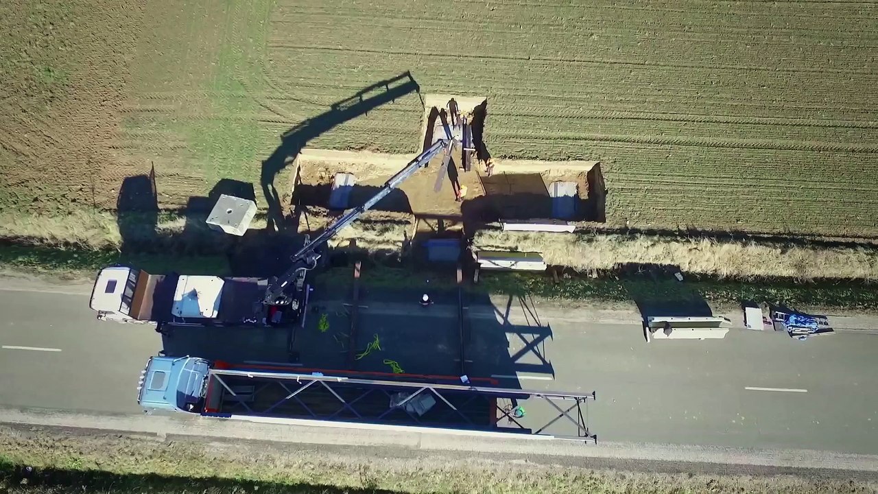 Burger King se moque de McDonald's.. Un café s'il vous plaît, en attendant le triple Whopper