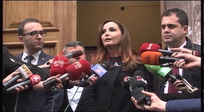 Ligji i Pronave në Gjykatën Kushtetuese, PD: Cënon barazinë para ligjit- Ora News-