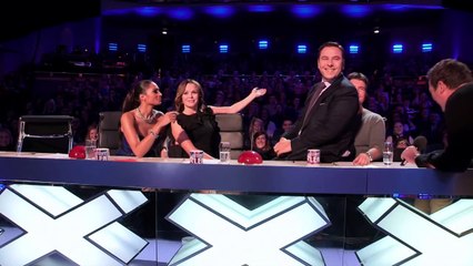 Group hugs and Judges' revelations! Stephen Mulhern gets the low down | Britain's Got Talent 2013