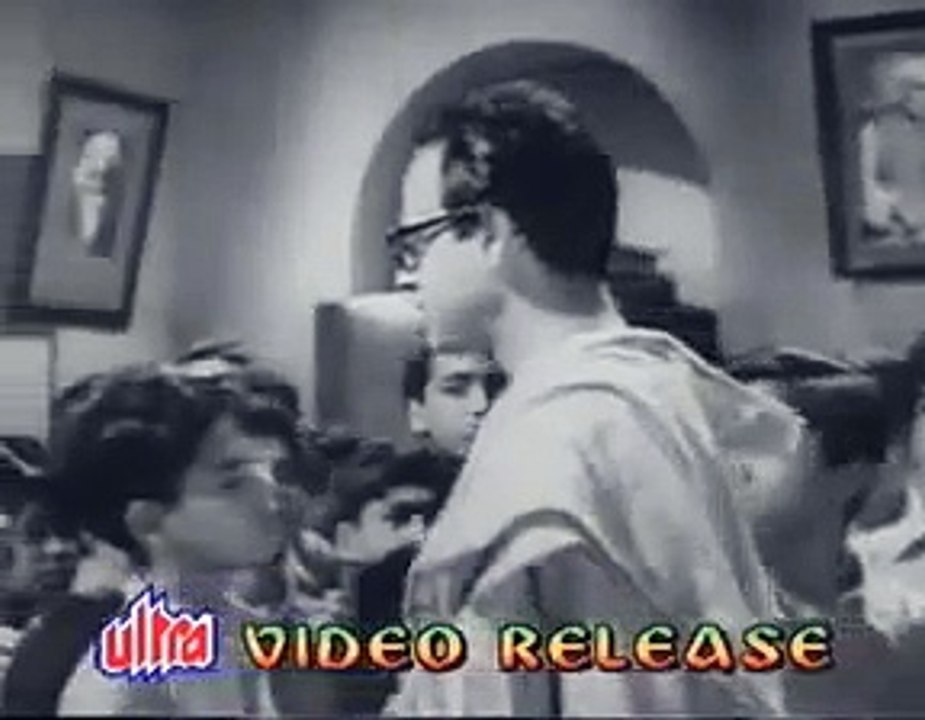 Hum Layen Hain Toofan Se: By Mohd Rafi  - Jagriti (1954) - Hindi [Republic Day Special] With Lyrics