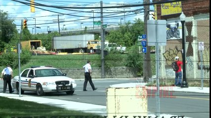 Epic Spray Paint Prank - On Cops!