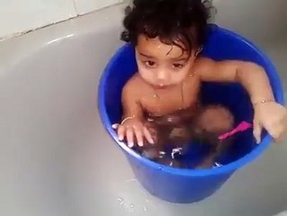 Funniest baby Video , Funny Video hahahah!!!!!!