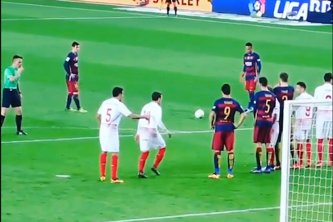 Le coup franc de Messi vu des tribunes (vidéo)