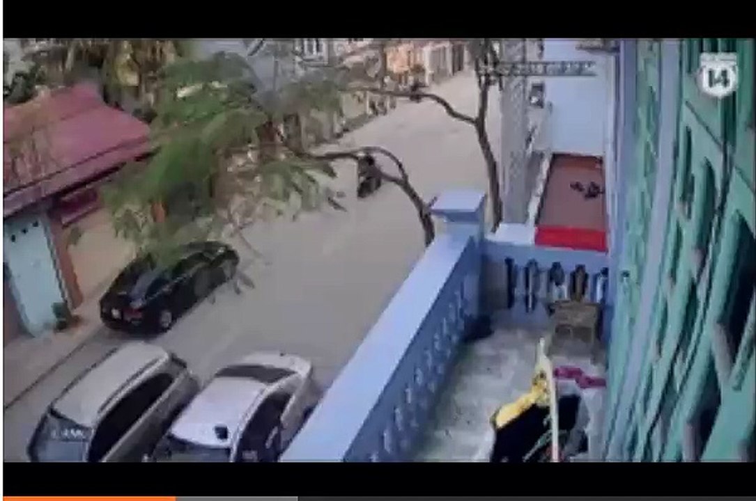 Clip tổng hợp lại diễn biến vụ tai nạn nghiêm trọng khiến 3 người tử vong tại phố Ái Mộ, Long Biên, Hà Nội