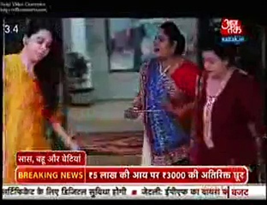 Dharam ko kisi aur ke Saath Garba Khelte Dekh Meera ko Hui Jalan 29th February 2016 Saath Nibhaana Saathiya
