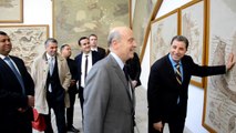 Alain Juppé visite le musée du Bardo à Tunis