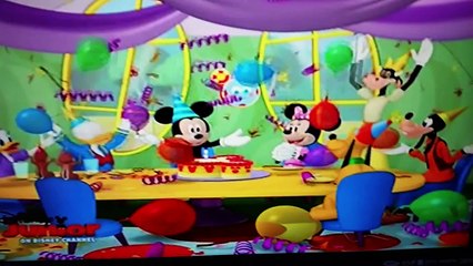 Mickey mouse hot dog dance