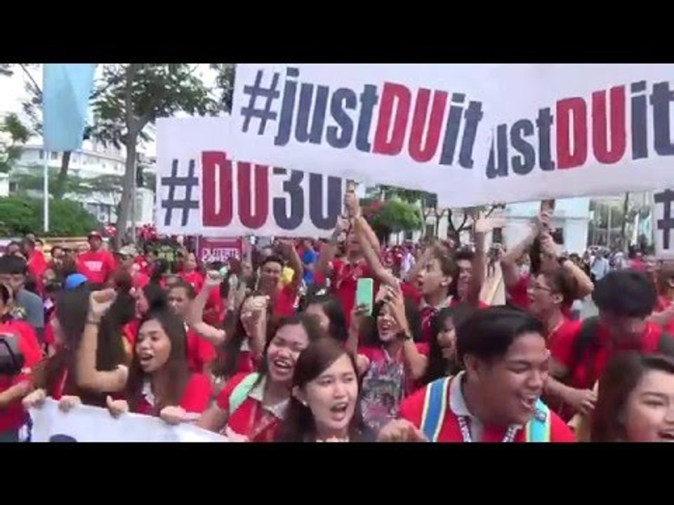 Duterte supporters gather ahead of COC filing