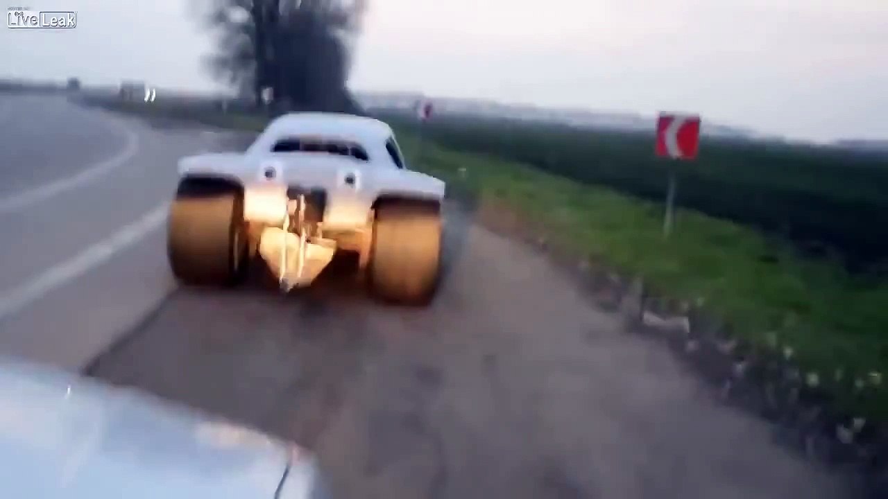 INCREDIBILE! BATMOBILE “Artigianale” in Russia!! [VIDEO]