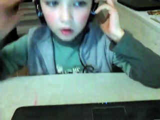 MOV 06911 как брат смотрит видео