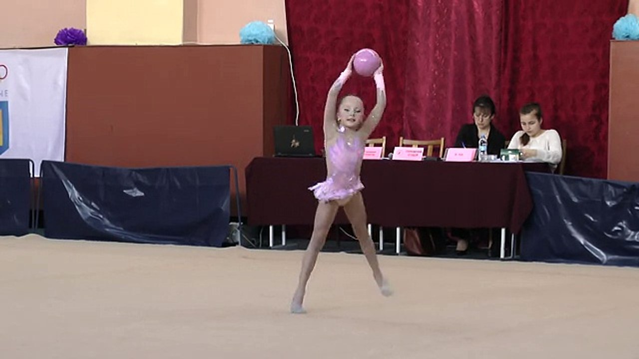 Часник Софія (мяч) 07.02.2016 Художественная гимнастика. Чемпионат Черниговской области