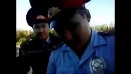 хоть 1000 раз смотри смеятся будешь