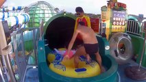 Girl Stuck In A Water Slide - Cartoon Network Theme Water Park (FULL HD)