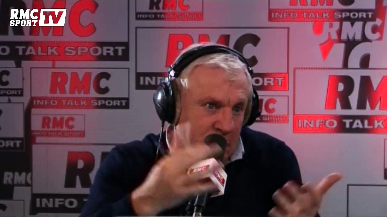 Instant Cazarre : "Pourquoi les Lyonnais ont-ils fait 3 tours de terrain ?"