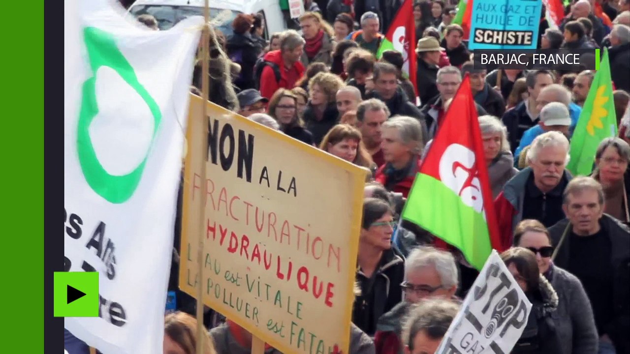 Des milliers d’écologistes rassemblés contre le gaz de schiste à Barjac