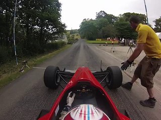 Isto são 400cv a desafiar as leis da física!!!