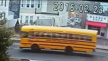 Влетел в дом