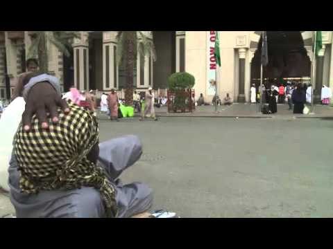 Muslim pilgrims arrive in Mecca ahead of hajj