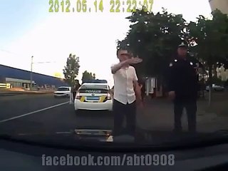 НОВА УКРАЇНСЬКА ПОЛІЦІЯ ВРАЖАЄ