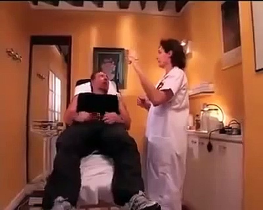 Turk Filmleri - Mujde Ar Doktora gne Yaptryor