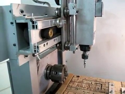 Простой 4x осевой фрезерный ЧПУ Simple 4x axis milling machines