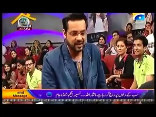 Aamir Liaqat Insulting a Participant infront of his Wife