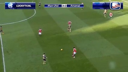 Man United boss Louis van Gaal shape-shifts into a rooster in amazing parody -