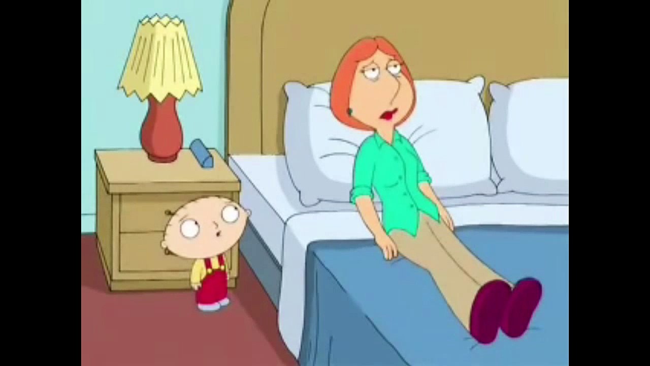 Mom mom mommy..(Stewie calling Lois)
