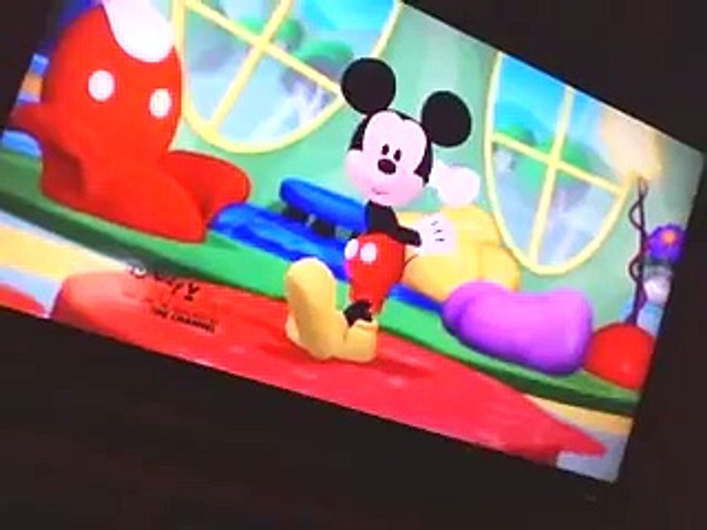 ⁣Mickey Mouse Clubhouse - Hot dog song (Latin American Spanish) (Very bad quality)
