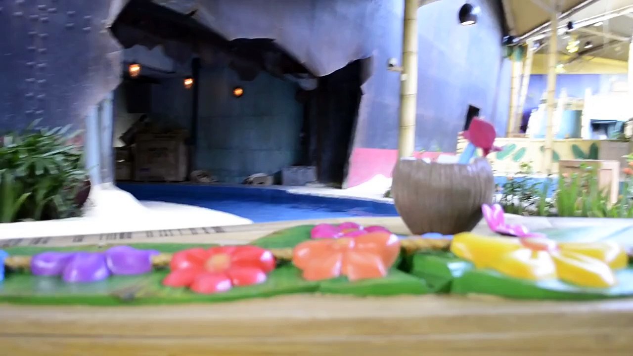 Madagascar: A Crate Adventure Front Seat on-ride POV Universal Studios Singapore