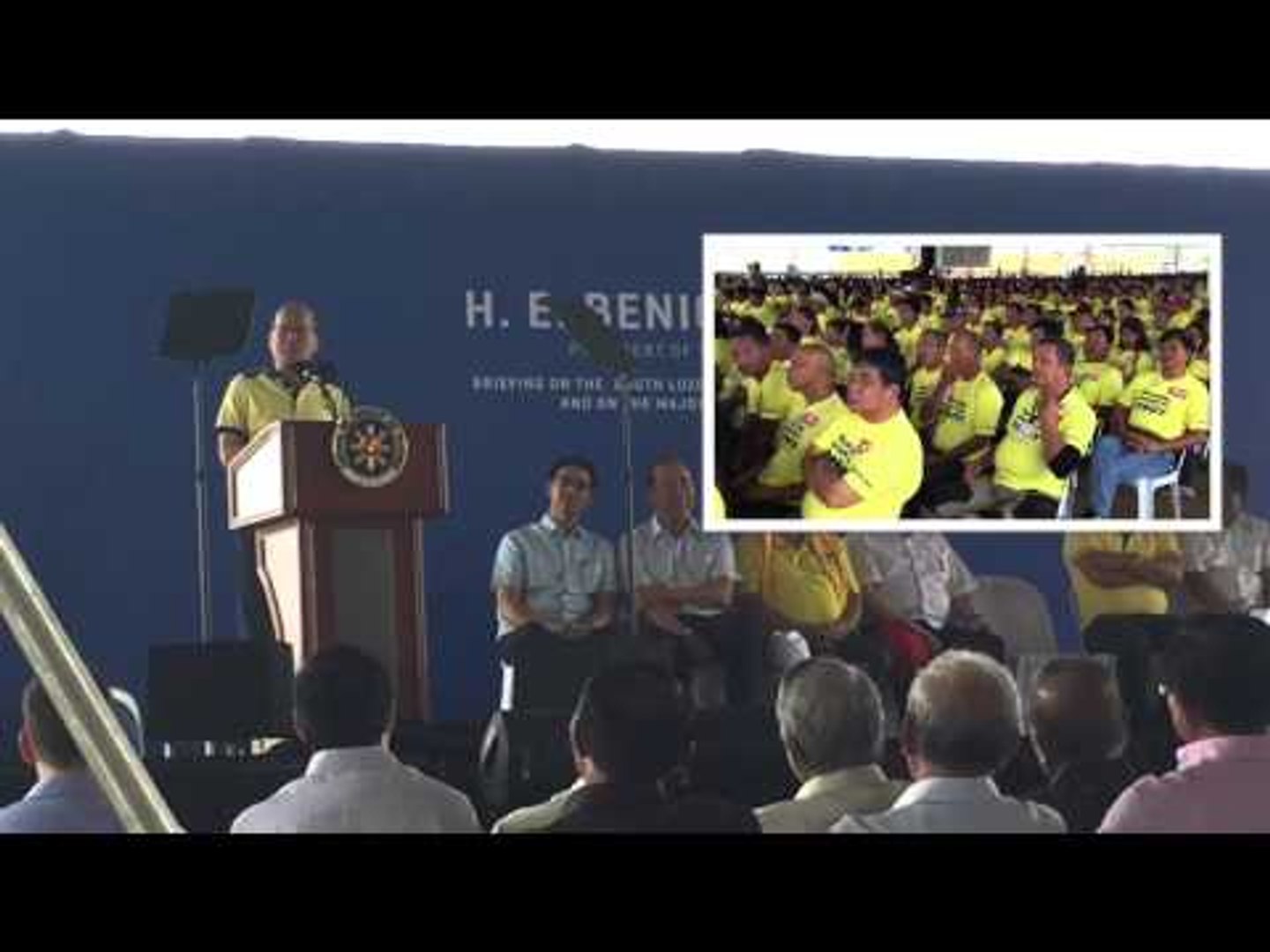 Aquino hits new 'nasty' rumors about 'collapse'